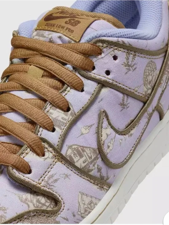 Nike SB Dunk Low Pro Premium ‘City of Style’ - Picture 6 of 12